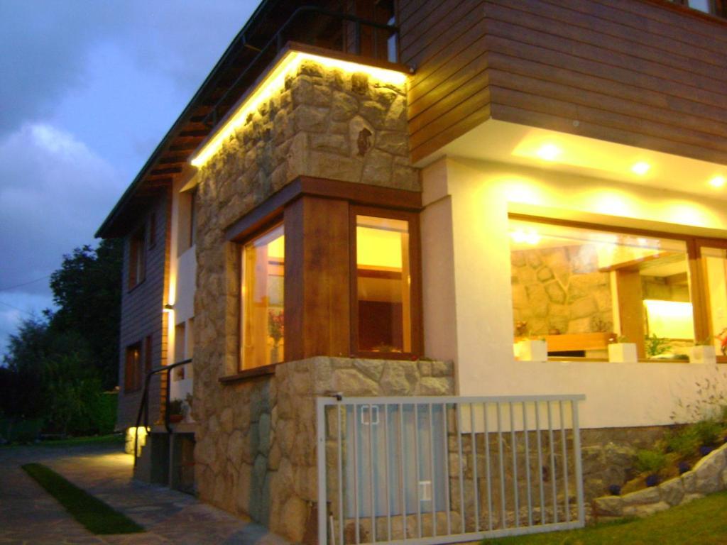 Antu Kuyen 3*